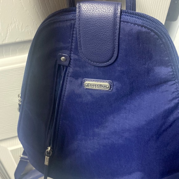 💙🆕Baggallini MM Metro Backpack, Blue - Picture 6 of 8